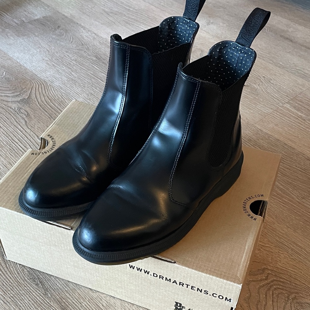 Dr. Martens Chelsea boots